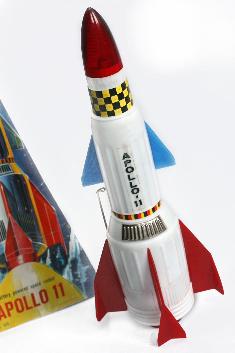 Illustration for article titled 17 Cosmic Toys From The Age Of The Space Race